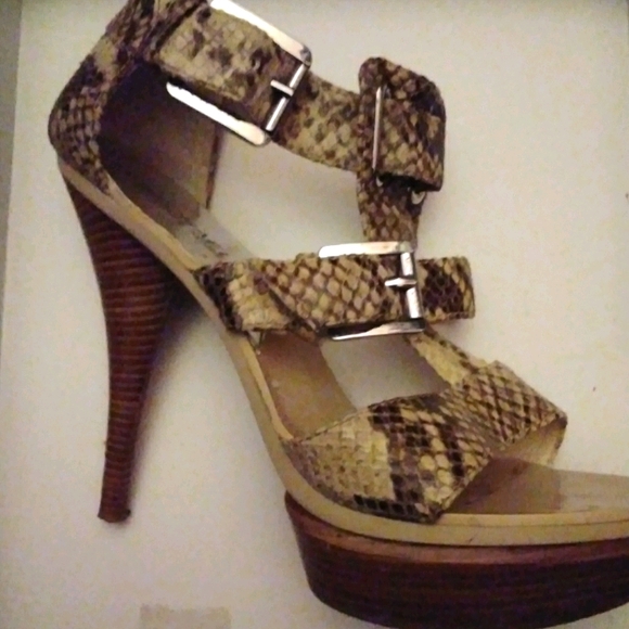 Michael Kors PLATFORM HEELS